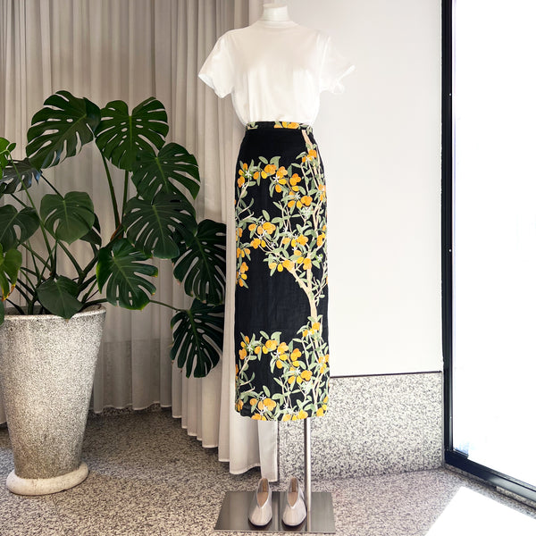 Norma Skirt in Linen Kumquat Black