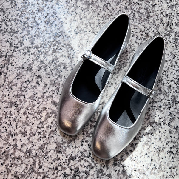 Mary Jane Flats in Silver Leather