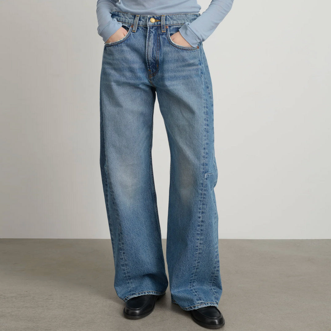 Relaxed Cuffed Lasso Jeans in Jane Wash