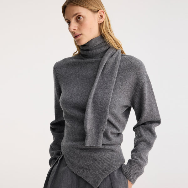 Twisted Scarf Jumper in Grey Melange