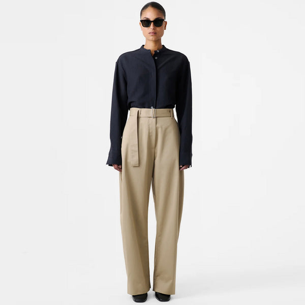 Doring Belted Round Leg Pant in Parcel
