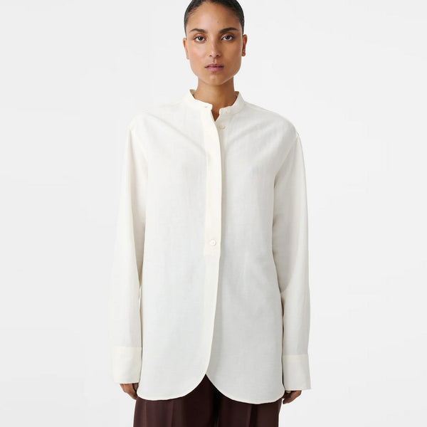 Beam Curved Hem Shirt in Parchment