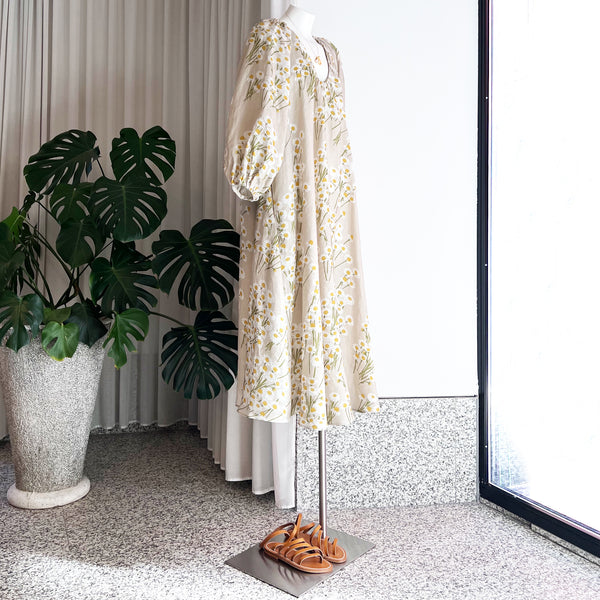 Georgette Dress in Linen Chamomilefield Beige