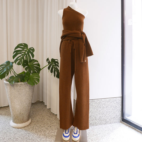 Run Cashmere Trousers in Rust Brown