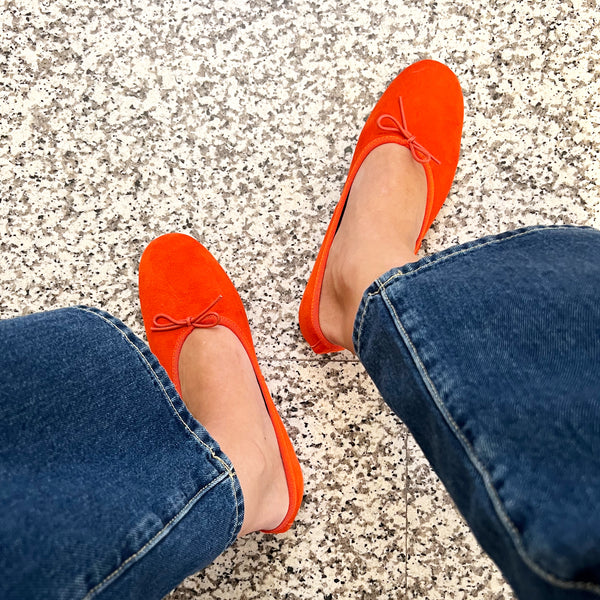Volcano Ballerina in Suede Coral Red