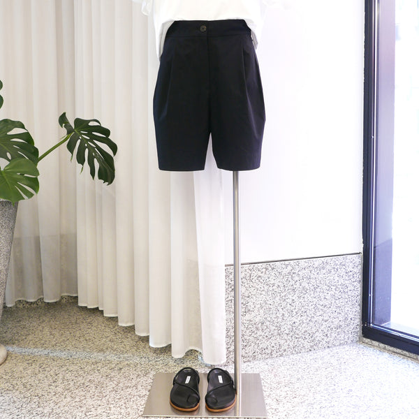 Powder Cotton Shorts in Black