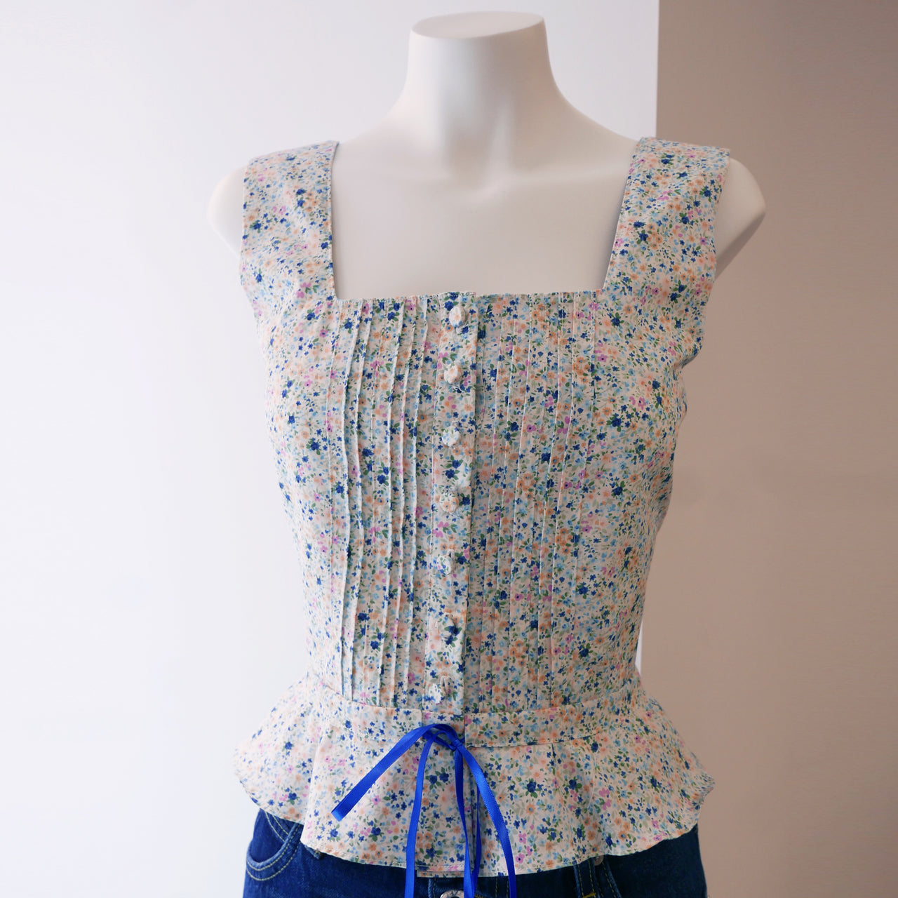 Amy Top in Blue Floral