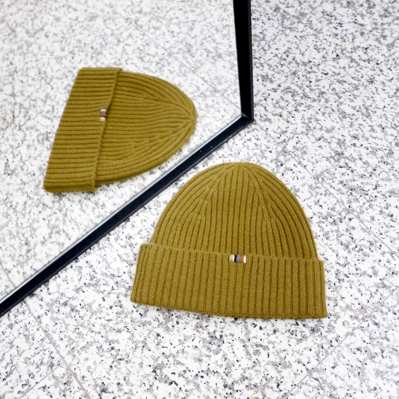 Ami Ribbed Cashmere Beanie in Camo